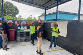 PLN UPK Maluku raih  penghargaan Proper Biru dari KLH