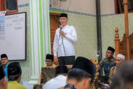 Bupati Sabar AS safari Ramadhan perdana di masjid Kampung Tongah Silalang Dua Koto