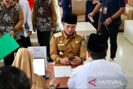 Gubernur Kaltim  imbau ASN salurkan zakat lewat Baznas