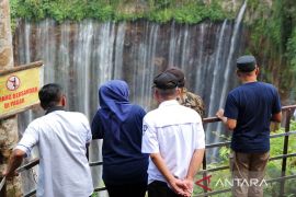 Pemkab Lumajang tutup sementara wisata Tumpak Sewu dan Grojogan Sewu