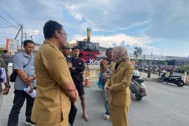 Pemkot Kediri tata jalur pedestrian di kawasan stasiun