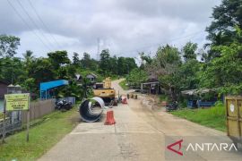 Pemkab upayakan perbaikan jalan Trans Mentawai