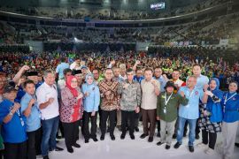 KSPSI beri penghargaan kepada 6 tokoh pejuang buruh Indonesia