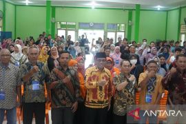 Komisi IX bersama BGN mensosialisasikan Makan Bergizi Gratis di Kalbar