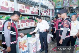 Polda Kalsel tegakkan hukum "label kedaluwarsa" lindungi masyarakat selaku konsumen