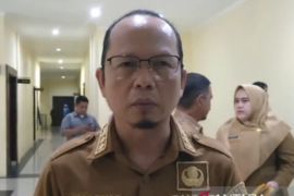 Bupati Bangka Tengah pantau pelaksanaan BLT pastikan tepat sasaran
