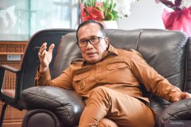 Bupati Kubu Raya mengaihkan anggaran mobil dinas untuk perbaikan jalan