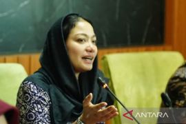 Bupati Dharmasraya : Pendidikan tidak boleh tertinggal karena keterbatasan internet