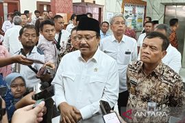 Government opens Sekolah Rakyat to break poverty chain: Minister