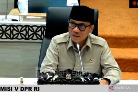 Mendes sebut terbuka bersinergi dengan DPR optimalkan program di desa