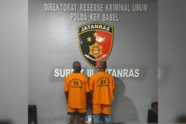 Polda Babel amankan dua pria saat pengungkapan praktik judi togel di Bangka