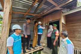 PLN Kembali Hadirkan Program Light Up The Dream: 2.982 Keluarga Prasejahtera di Sumbar Sudah Dapatkan Listrik Gratis