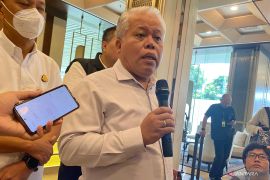 Kejagung respons soal  hanya Tom Lembong yang jadi terdakwa