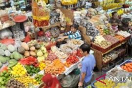 Pemkab Karawang pastikan harga sejumlah kebutuhan pokok stabil