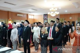 Kemenkum Kaltim  berpesan ke 50 notaris baru jaga prinsip kehati-hatian