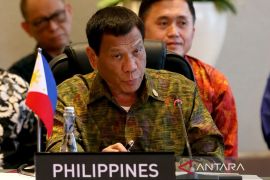Duterte unggul dalam pilwalkot Davao meski ditahan di luar negeri