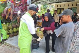 DPKUKMP Palangka Raya gelar opsar elpiji dan sembako murah