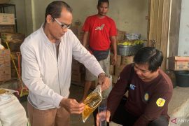 Disdag HST uji tera minyak goreng kemasan antisipasi tidak sesuai takaran