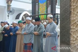 Pemprov Kaltim  instruksikan shalat berjamaah bagi pegawai Muslim