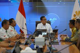 Menteri P2MI tawarkan bekerja di luar negeri ke purna paskibra