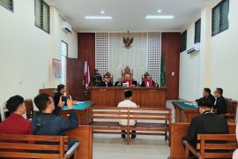 Mantan Kabid Koperindag Tubaba didakwa memperkaya diri senilai Rp600 juta lebih