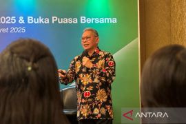 Dokter spesialis penyakit dalam tepis rumor pasien ginjal dilarang makan buah