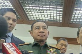Panglima TNI sebut jabatan Seskab Teddy setara Eselon II