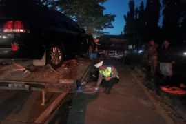 Polisi selidiki kecelakaan 2 truk di Batang tewaskan satu orang
