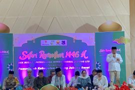 Safari Ramadhan SKK Migas PetroChina Berikan 50 Paket Bingkisan dan Santunan Anak Yatim-Dhuafa, Bupati Tanjabbar Apresiasi