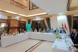 Makanan khas ramaikan Iftar Ramadhan Kedubes Turki