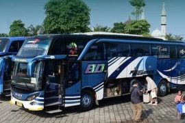 Pemkab Madiun sediakan delapan bus balik gratis pada Lebaran 2025