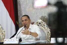 Pemkot Surabaya buka posko pengaduan THR