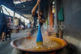 Produksi dodol betawi meningkat jelang Idul Fitri