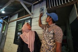2.597 warga prasejahtera dialirkan listrik gratis dari donasi pegawai PLN