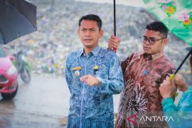 Banjarmasin Mayor applies waste sorting in every urban village