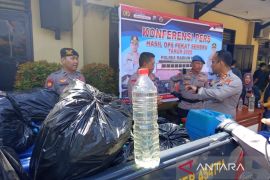 Polresta Madiun tangani 14 kasus peredaran miras dalam Ops Pekat 2025