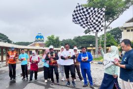 Dinkes PPKB Kota Madiun lakukan tes kebugaran bagi petugas haji