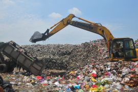 Govt targets end of open dumping by July 2026