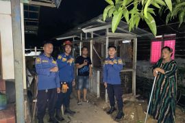 Tim Animal Rescue HST evakuasi monyet resahkan warga