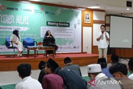 Aviary Park Indonesia ajak santri-mahasiswa kurangi penggunaan plastik