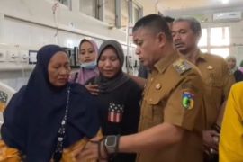 Warga Palu ini tagih janji pengobatan gratis dari Wali Kota