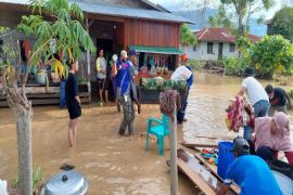 Pemkab Parigi Moutong siapkan dapur umum untuk layani korban banjir Palasa
