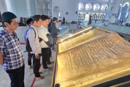 Masjid Al Akbar Surabaya pamerkan kitab digital karya ulama Nusantara