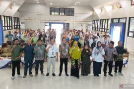 Dinkes HST: 35.602 siswa berulang tahun terima cek kesehatan gratis