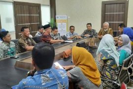 Sekdakab Pesisir Selatan Buka Rakor Pelayanan Adminduk di Kecamatan