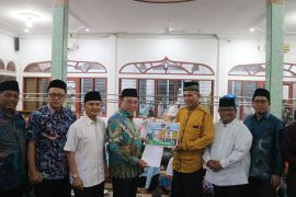 Wawako Maigus Nasir pimpin kunjungan Tim II Safari Ramadan Kota Padang ke Masjid Nailussa'adah Pagang Dalam Nanggalo