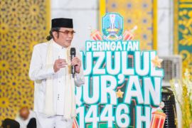 Rhoma Irama ajak umat lebih banyak membaca Al-Quran dibanding gadget