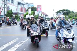 Honda Babel bersama Wakil Gubernur Babel Terpilih "Ngabuburide" sambil berbagi