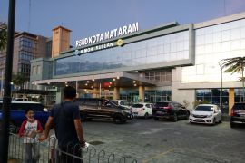 Terpopuler: Cara menambahkan lagu ke status WA, Sekda NTB didesak diganti hingga usulan nama RS Ruslan Mataram