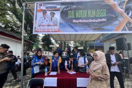 DKP Ambon lakukan operasi pasar jual ikan segar ke masyarakat